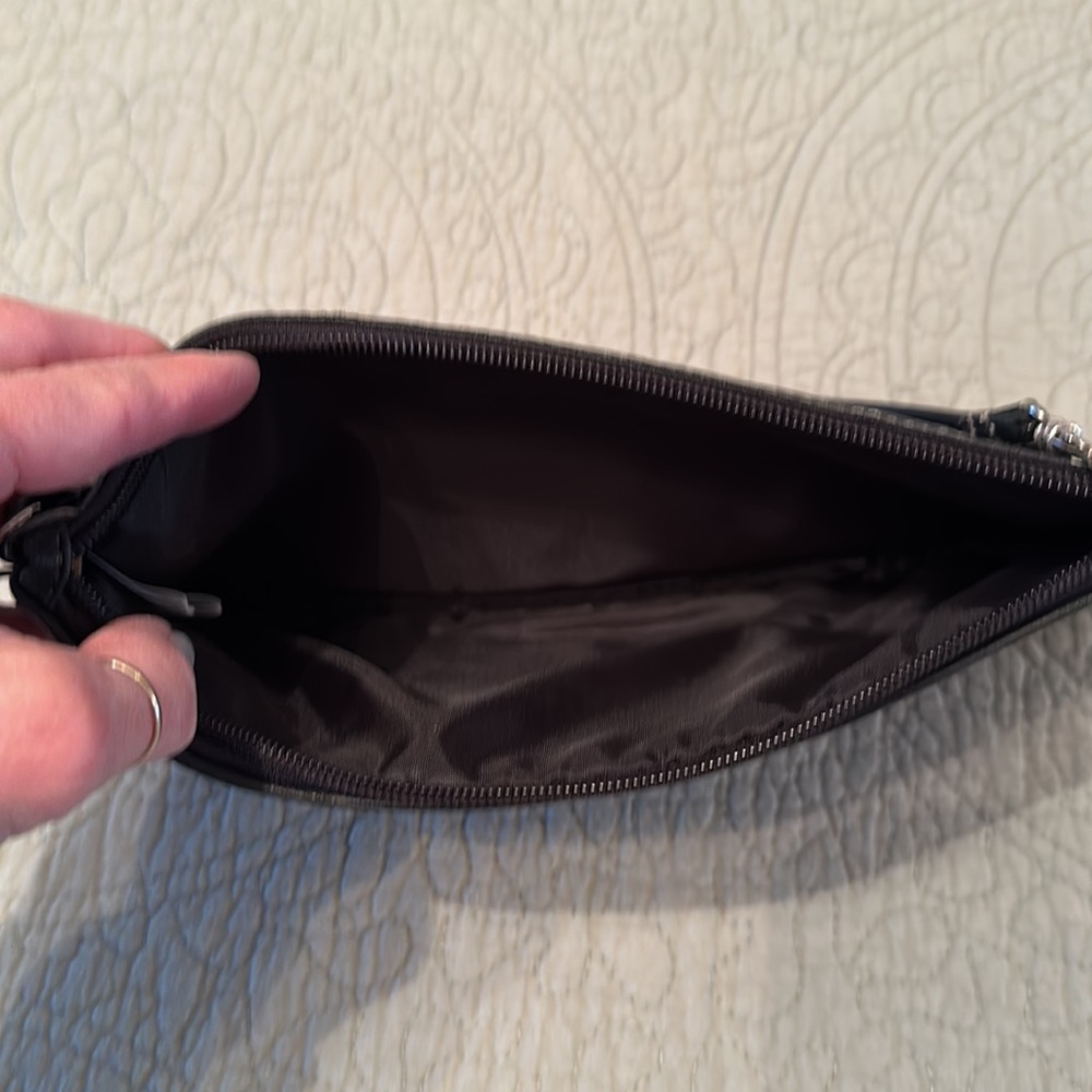 Women’s Clutch wristlet - Picture 3 of 3
